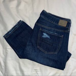 AEO TOMGIRL Ripped Jeans